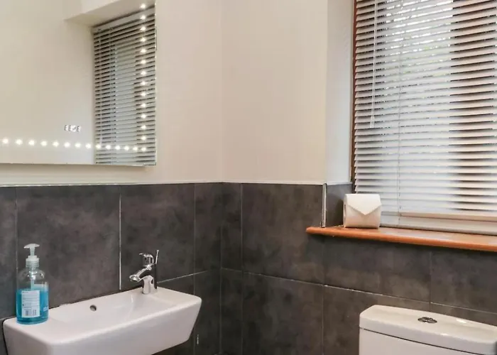 Scandale * آمبيلسايد